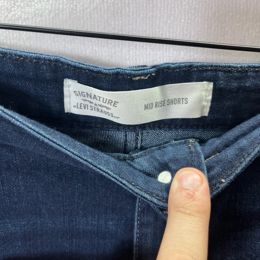 Levi’s Signature Mid Rise Shortie‎ Shorts Womens 14/32 Plus Stretch Denim 2253